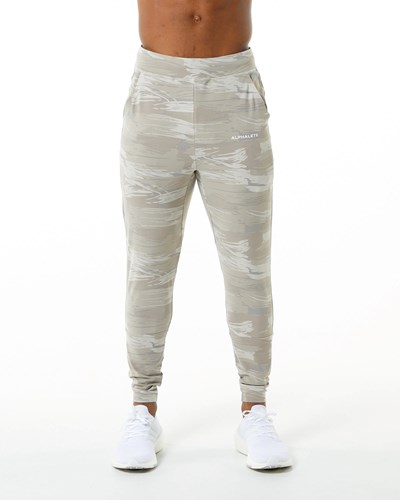 Desert Canvas Camo Alphalete 4-Way Stretch Jogger | OFVYIX803