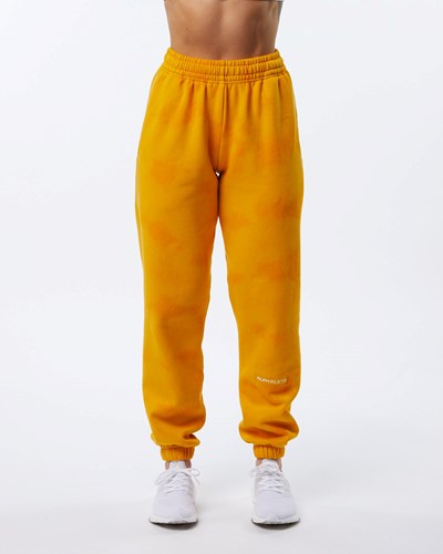 Golden Sun Alphalete Washed 30" Fleece Jogger | CBUZDY396