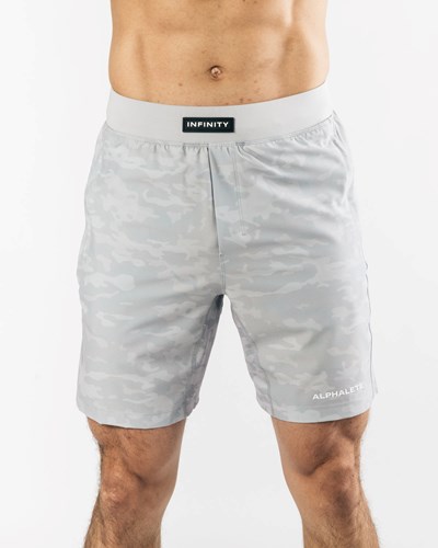 Silver Summit Alphalete Woven 4-Way Stretch 7" Short | OFAKHG859