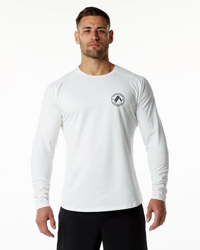 White Alphalete Fitted Performance Long Sleeve | AHETXM814