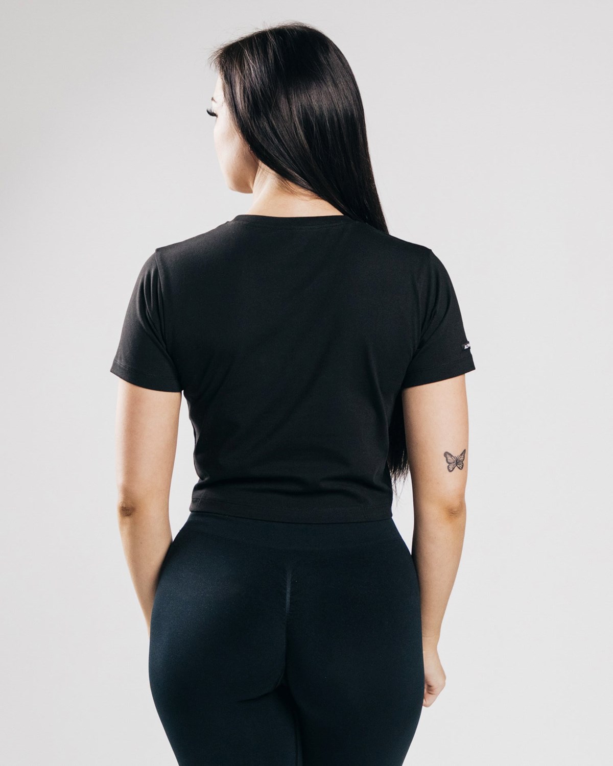 Black Alphalete Fitted Performance Crop Top | RCUTPI496