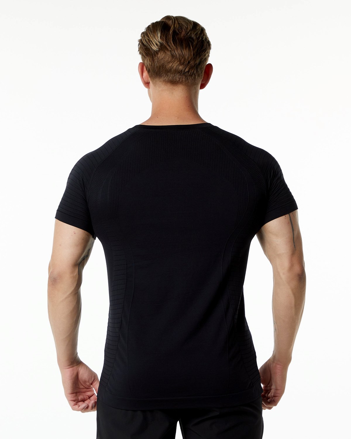 Black Alphalete High Performance Seamless Short Sleeve Tee | DRHMCF356