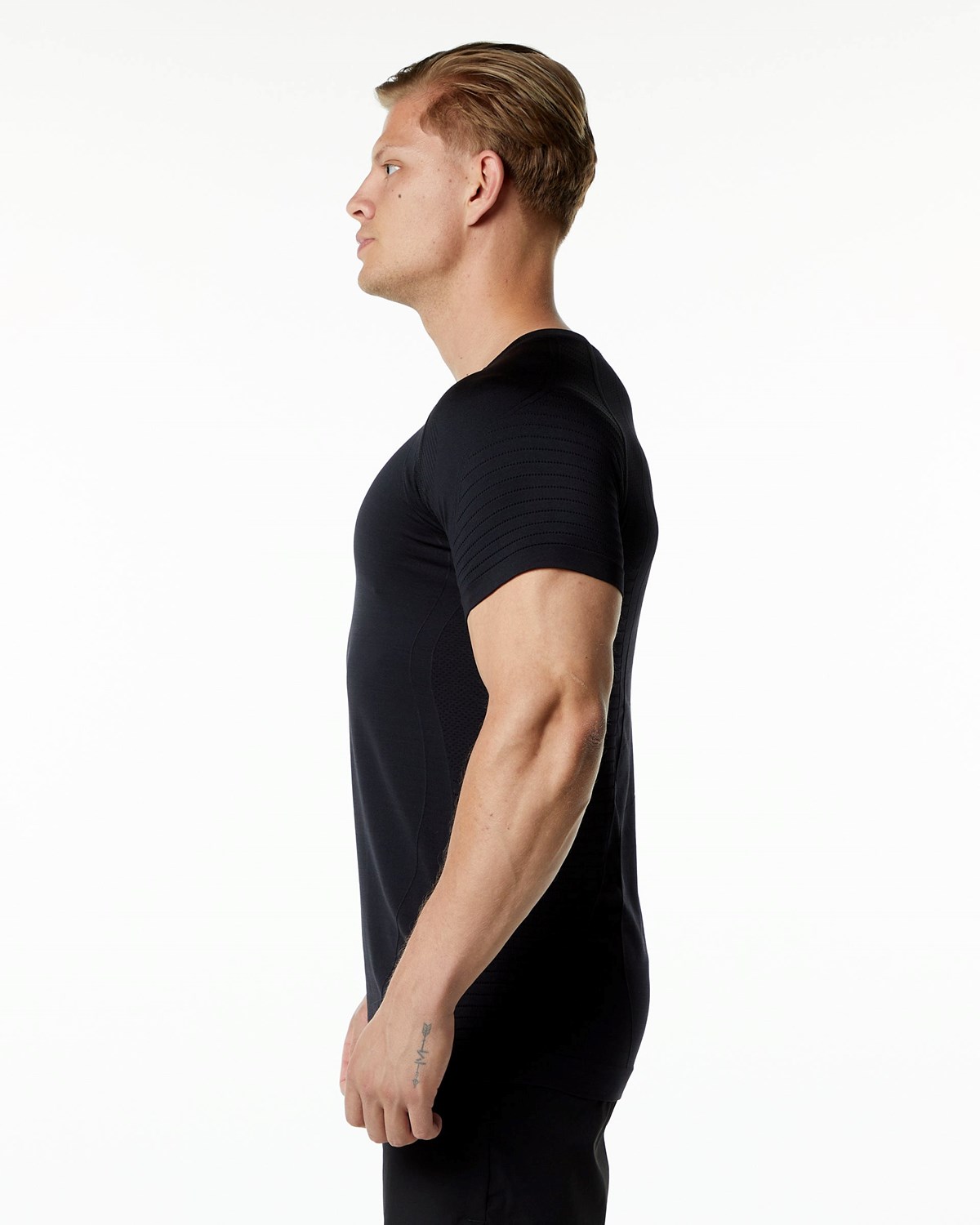 Black Alphalete High Performance Seamless Short Sleeve Tee | DRHMCF356