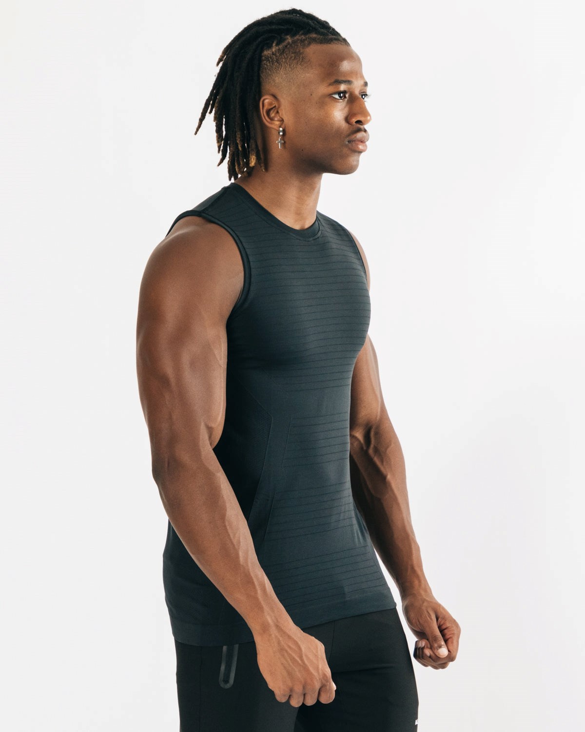 Black Alphalete High Performance Seamless Tank | IDGCEO672