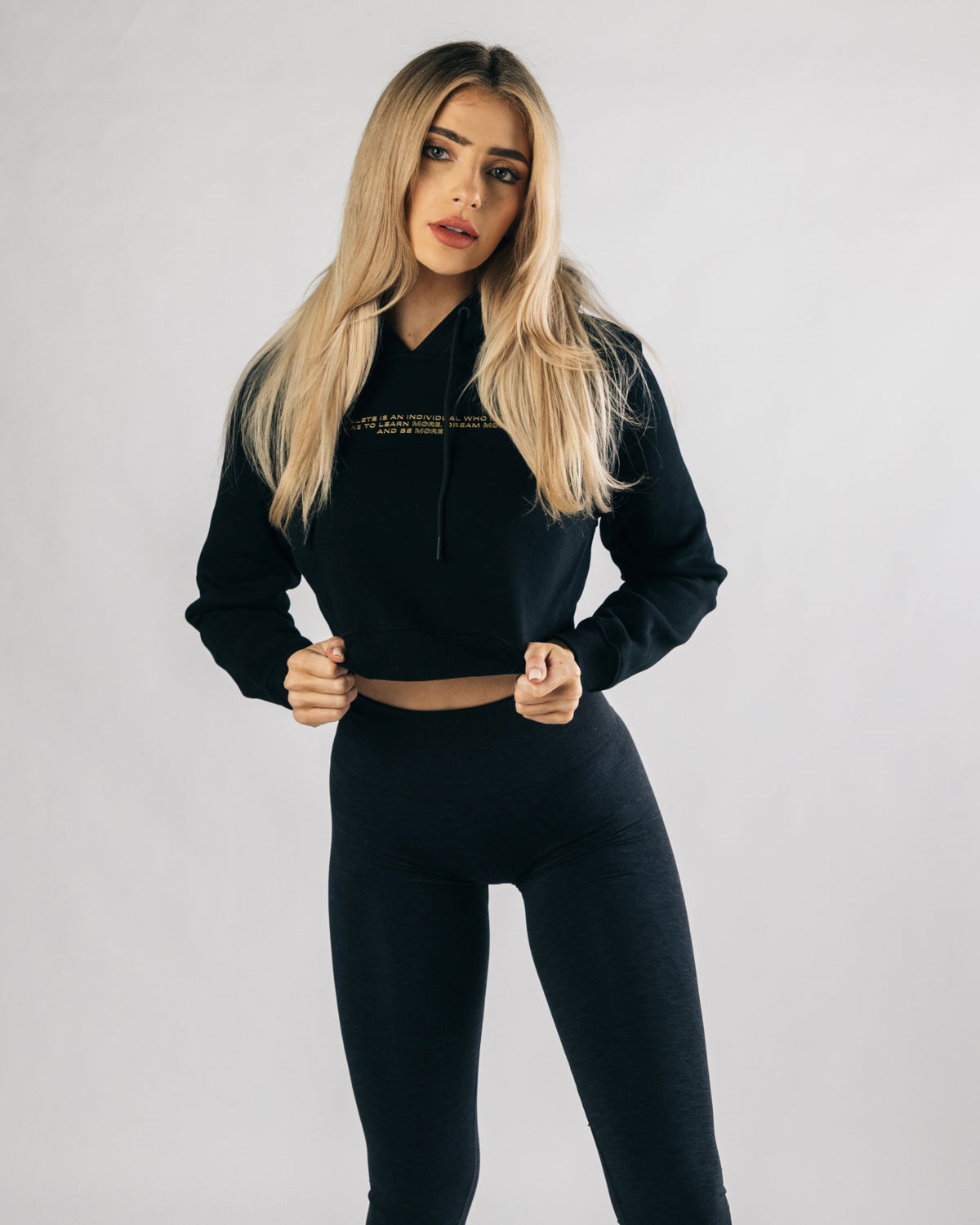 Black Gold Alphalete Fitted Performance Crop Hoodie | KLPXBN087