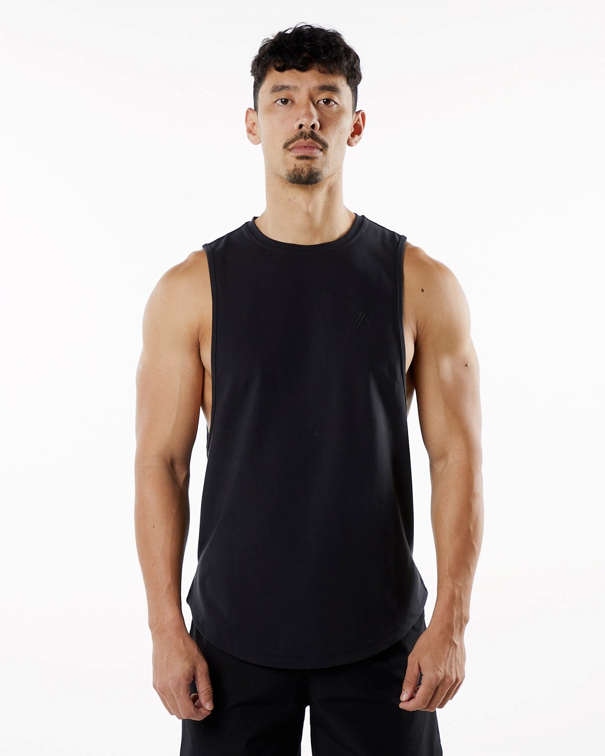 Blackout Alphalete Fitted Performance Tank | BKMFYH584