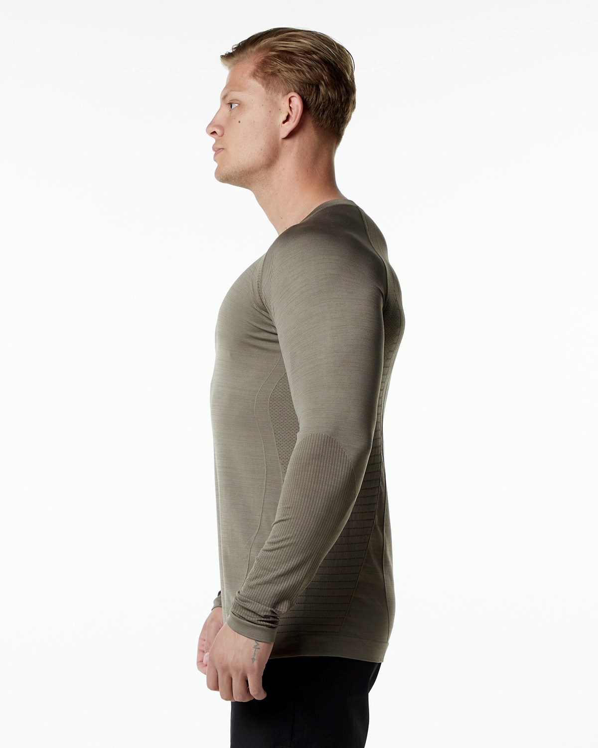 Cedar Alphalete High Performance Seamless Long Sleeve Tee | AJYZEI872