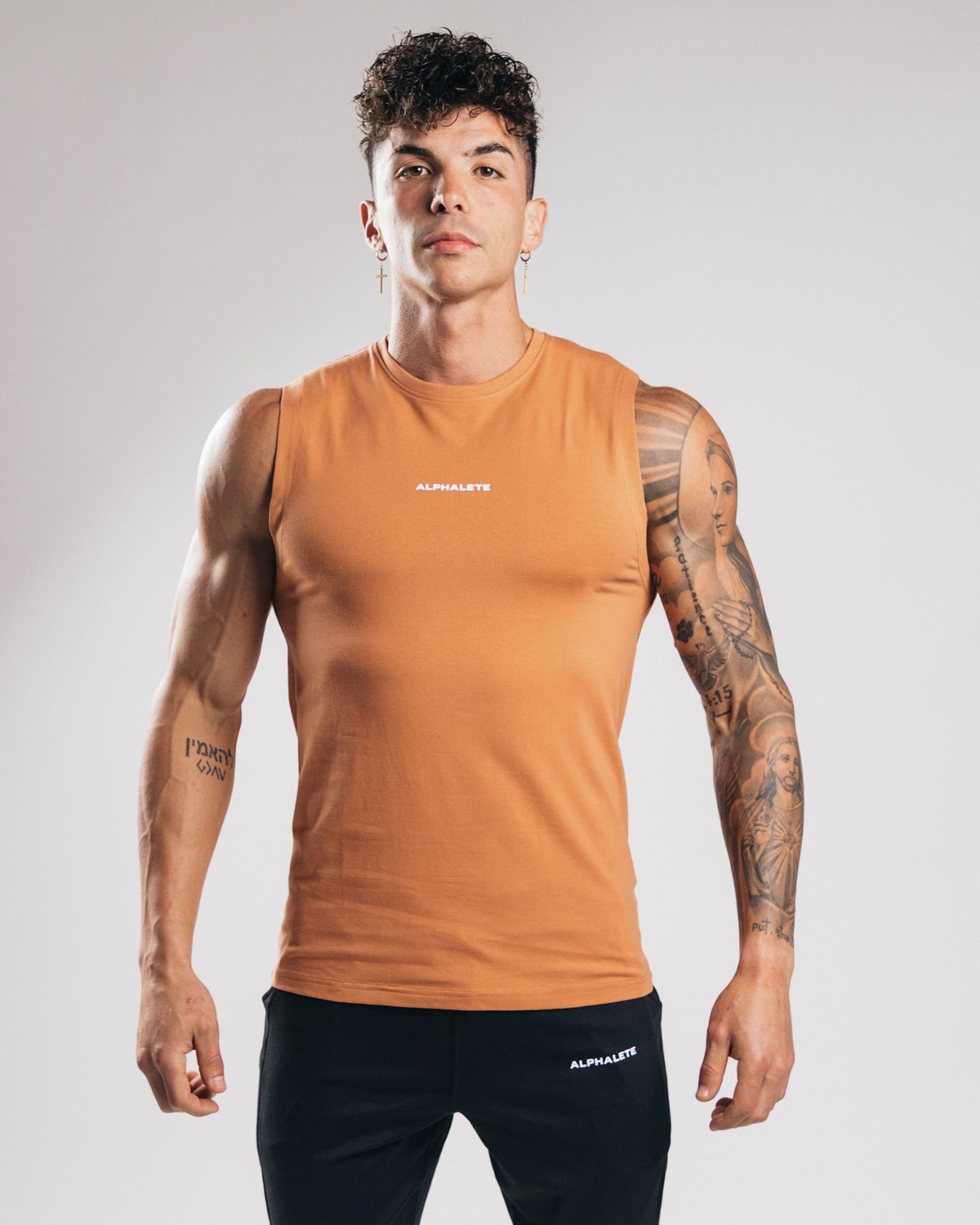 Clay Alphalete Fitted Performance Tank | AVQPYZ826