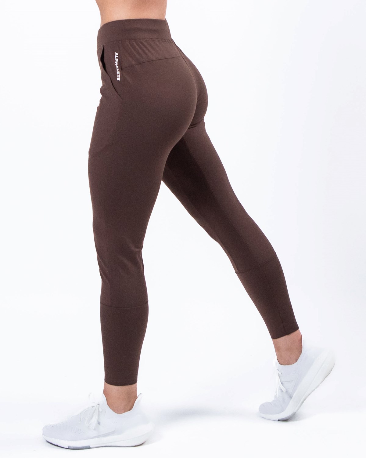 Coffee Alphalete 4-Way Stretch Jogger | DPINZG612