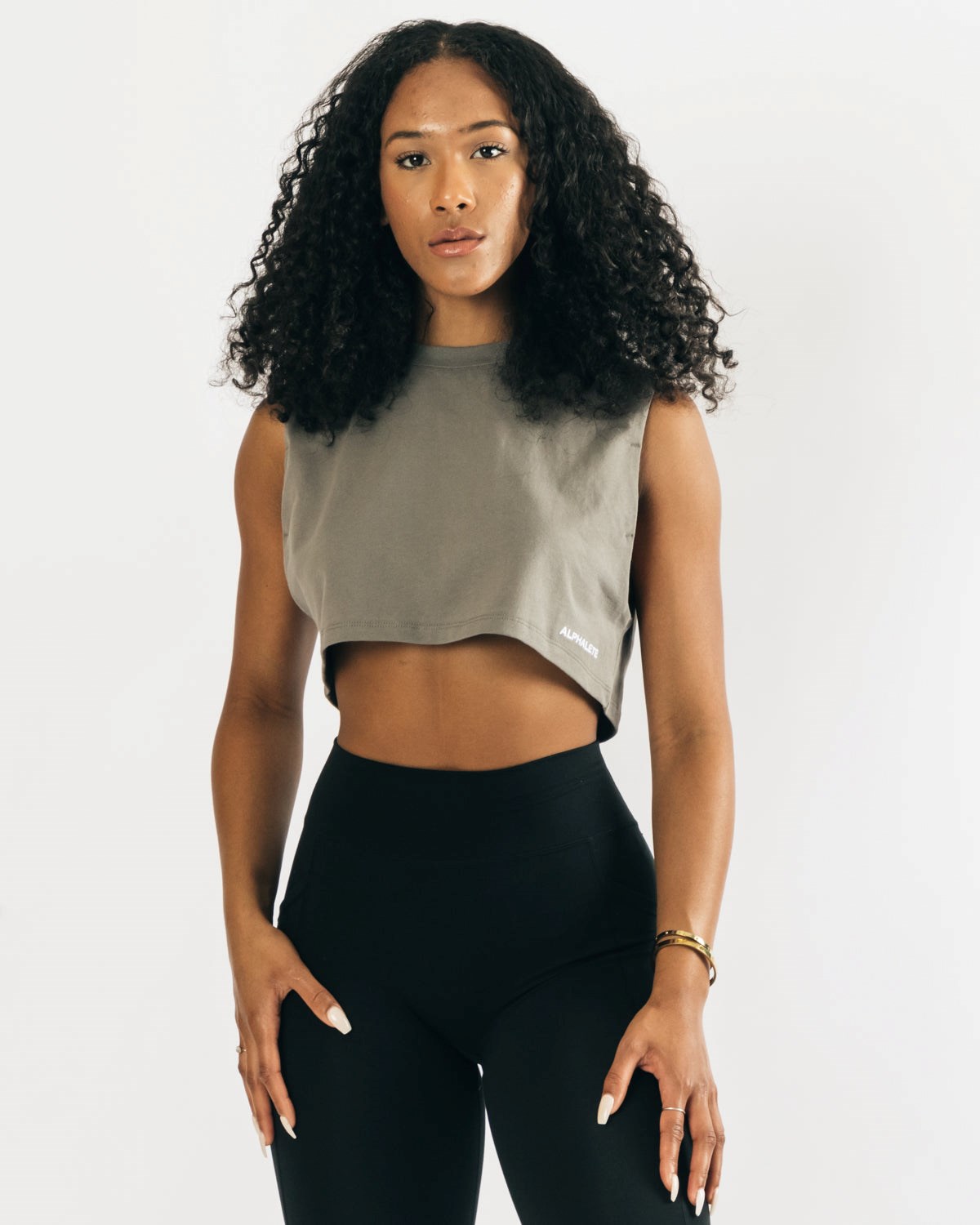 Concrete Alphalete Heavy Cotton Cropped Cutoff | VWQHDR865