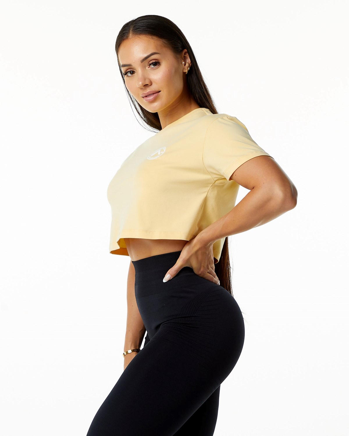 Daffodil Alphalete Fitted Performance Short Sleeve Crop | PHTBCV278