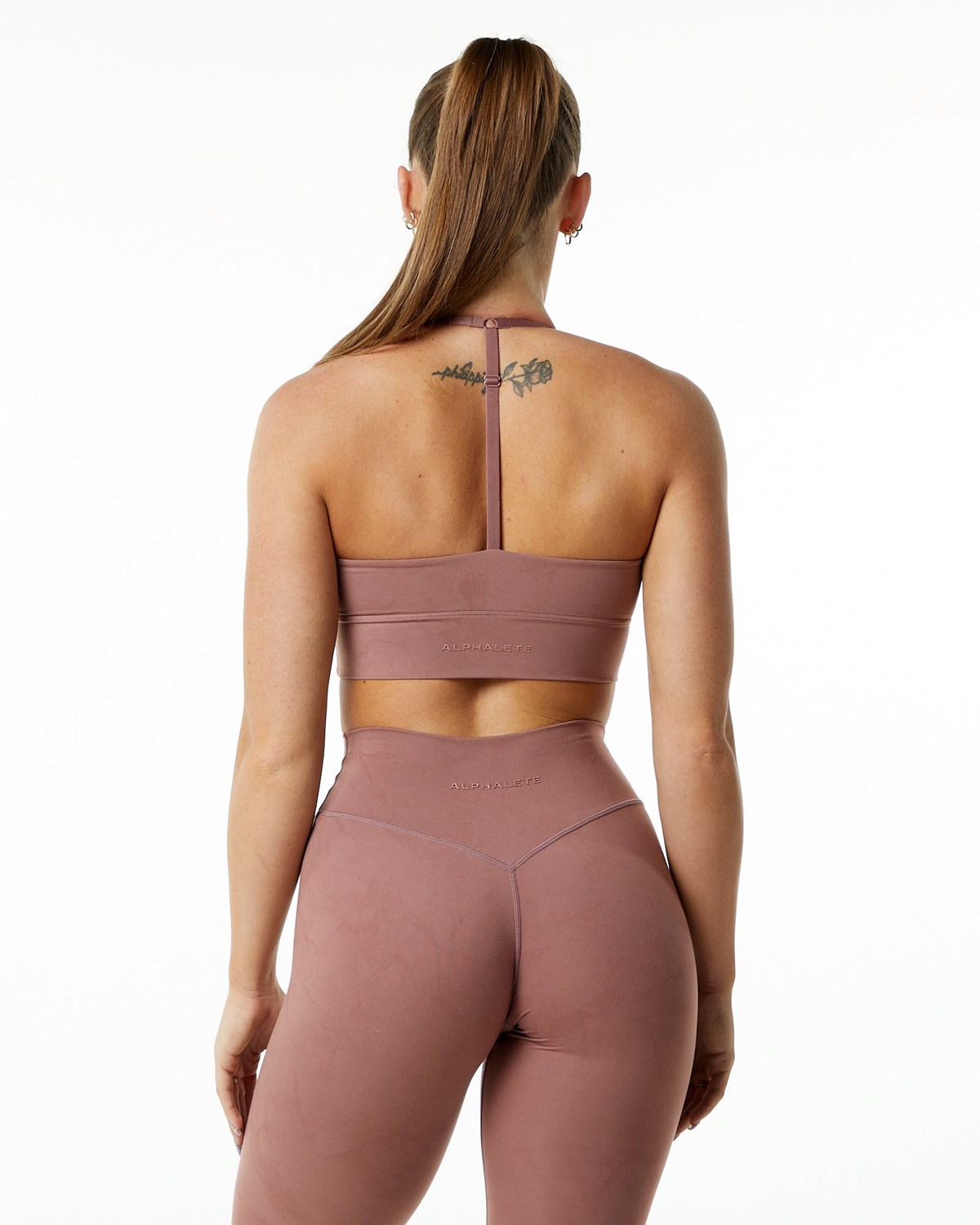 Dusty Rose Alphalete Medium-Impact Luxury Sports Bra | TNOEMP251