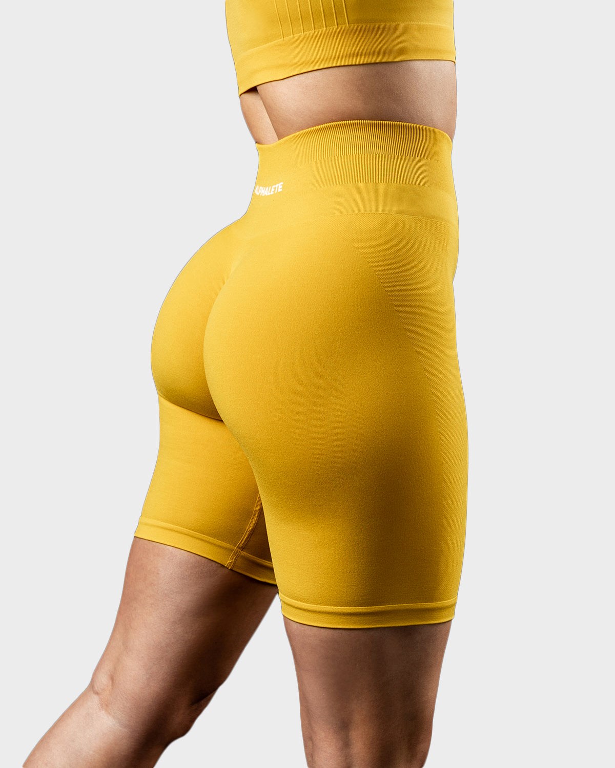 Golden Hour Alphalete Seamless Scrunch 7.5\