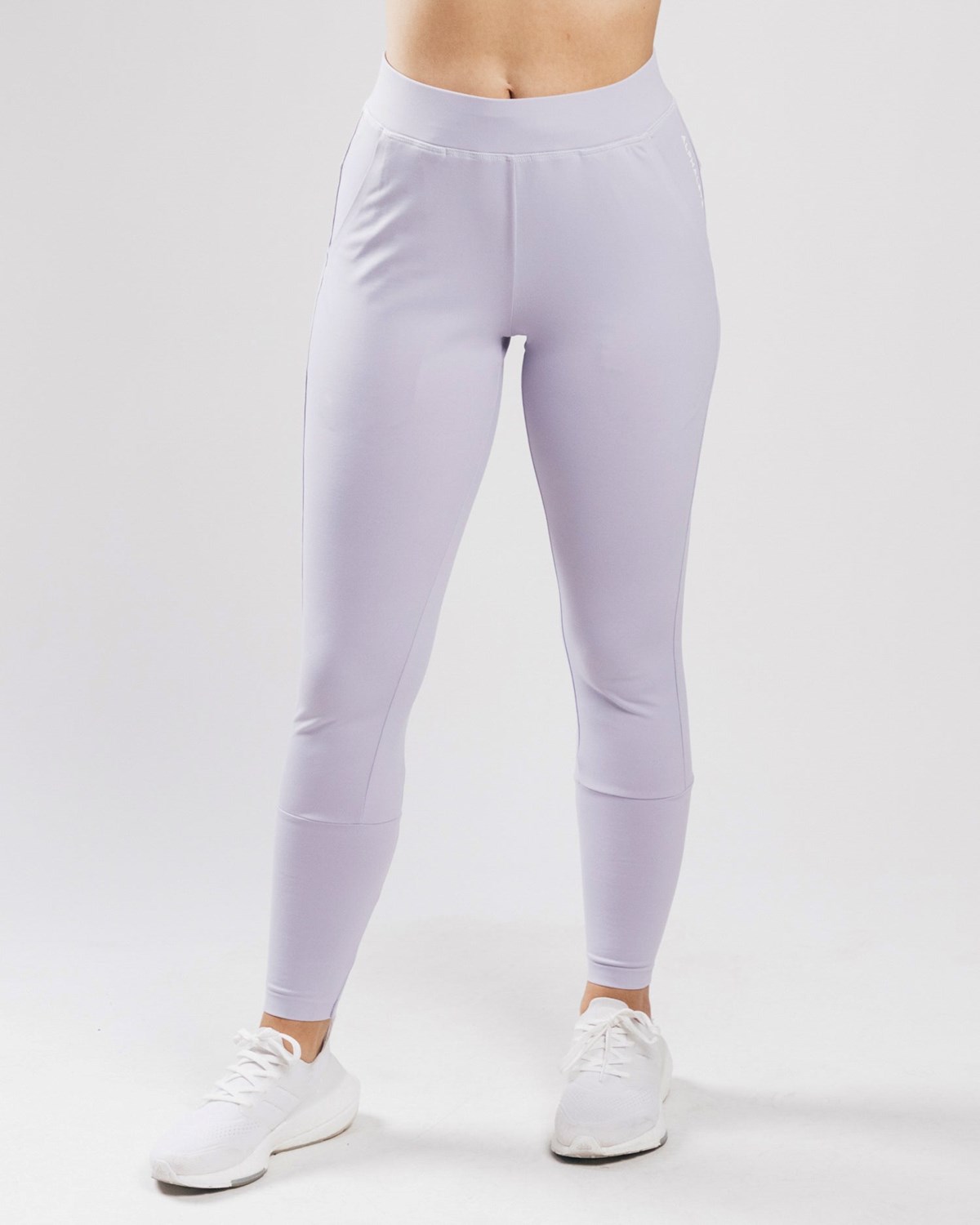 Lilac Haze Alphalete 4-Way Stretch Jogger | JBPTSG786