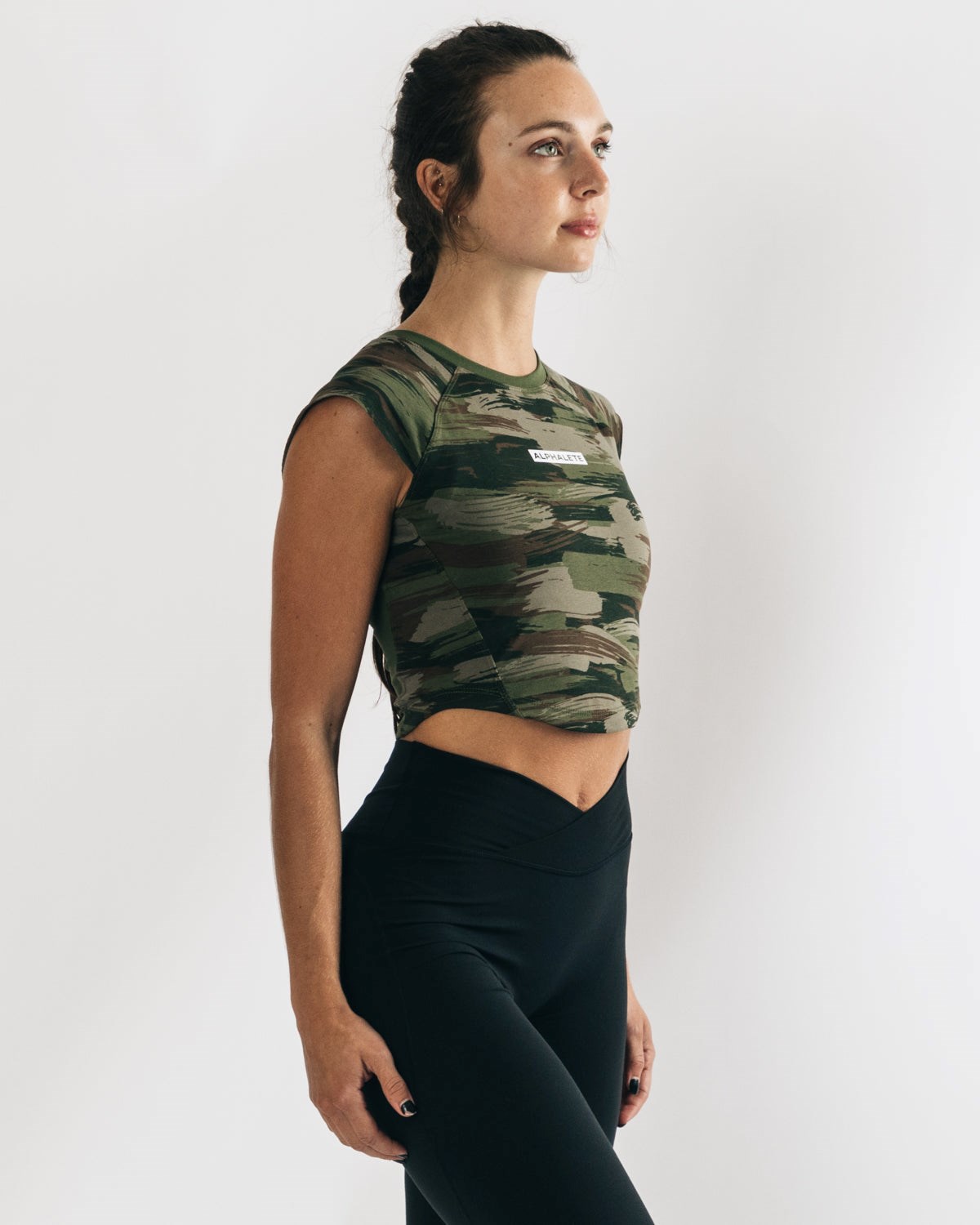 Olive Canvas Camo Alphalete High Performance Short Sleeve Crop Tee | XOVYFS897