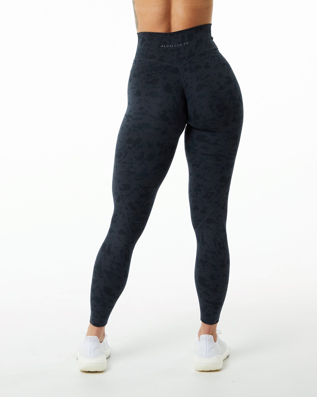 Pebble Print Black Alphalete Single Brushed Cross-Wrapped Legging | QRVBPC275