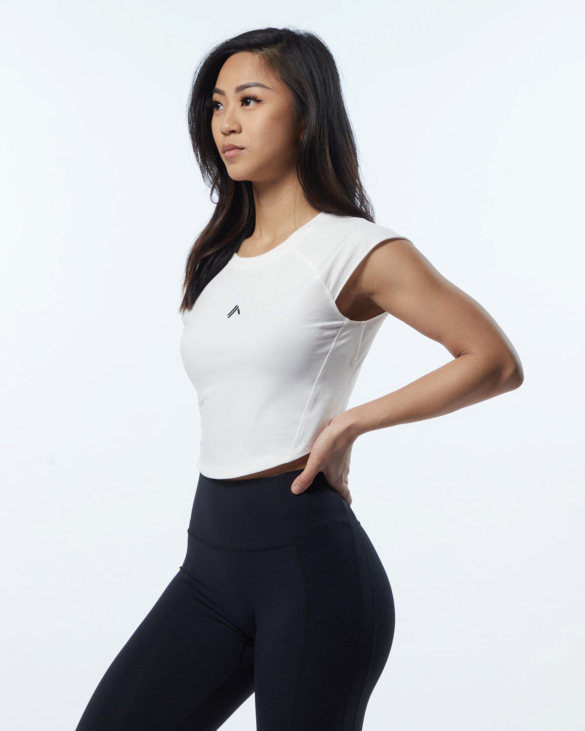 Resin Alphalete High Performance Short Sleeve Crop Tee | WXSMRT854