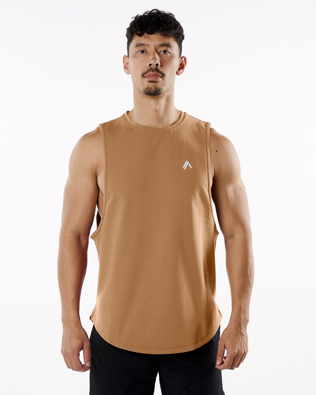 Rust Alphalete Fitted Performance Tank | FINVAJ341