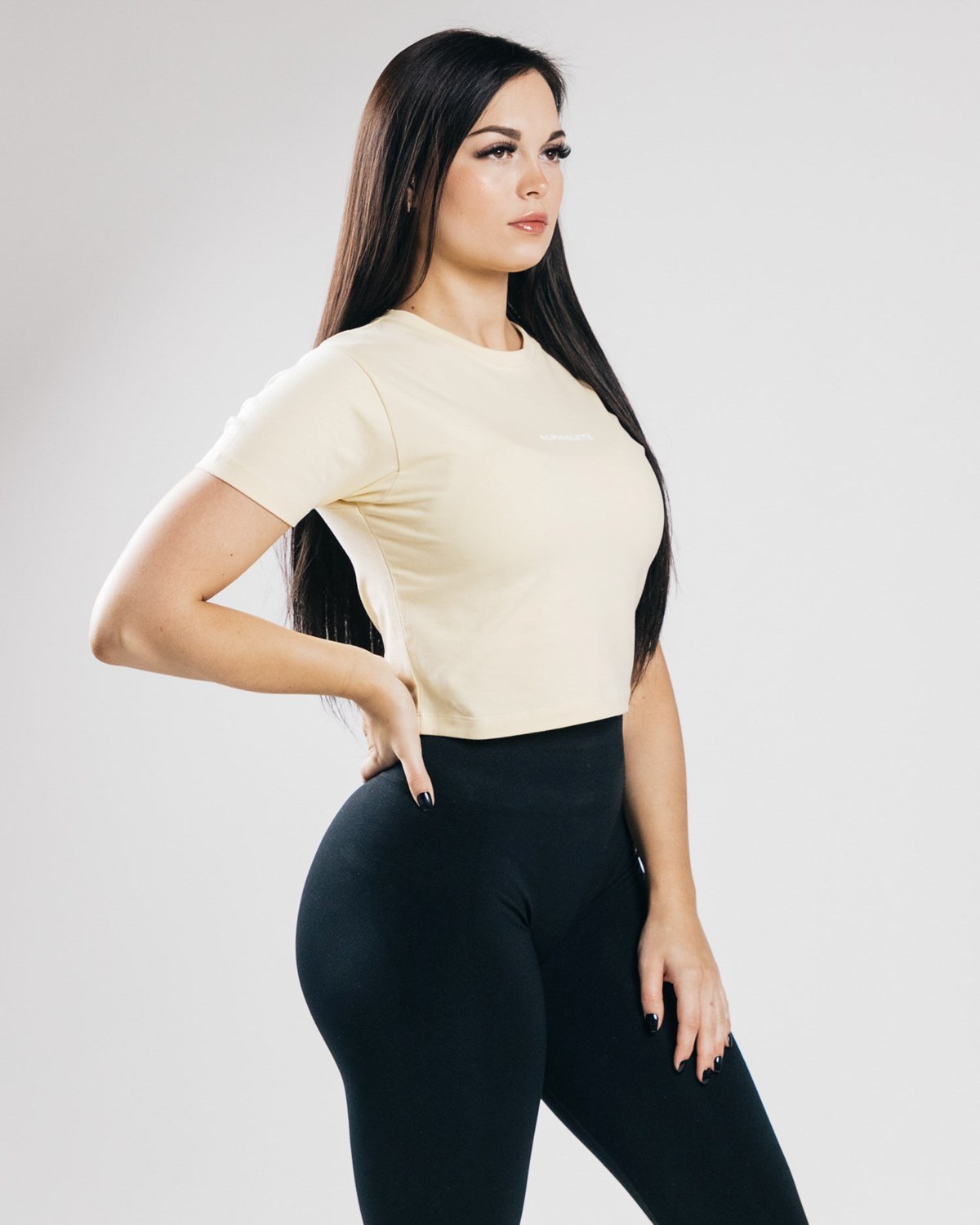 Sea Salt Alphalete Fitted Performance Crop | KFCXUH286